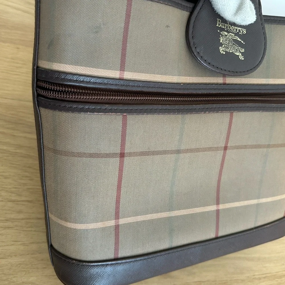 Burberrys Shouder Bag - Picture 14 of 15